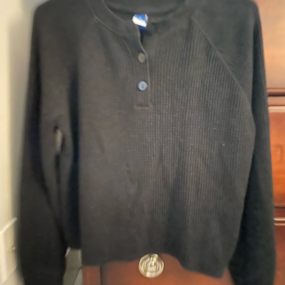 Old Navy Black Waffle Knit Henley Sweatshirt - Picture 2 of 4